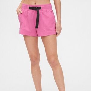 NWOT GapFit 4" Hiking Shorts